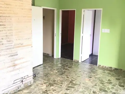 Depto Tipo Casa 5 ambientes con 2 baños