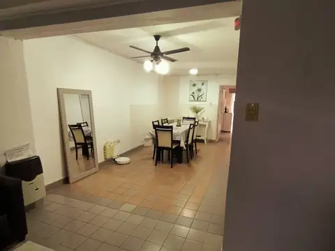 Depto Tipo Casa en Venta de 5 ambientes