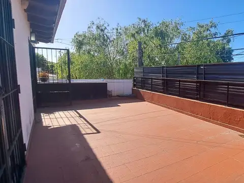 Avenida Pellegrini 5900
