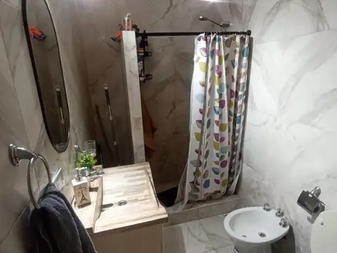 Depto Tipo Casa 3 ambientes con 2 baños