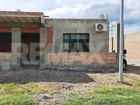 VENTA CASA A TERMINAR EN NEUQUÉN ZONA AEROPUERTO