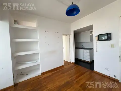 Departamento en Venta en Olivos Vias/Rio, USD 103.000