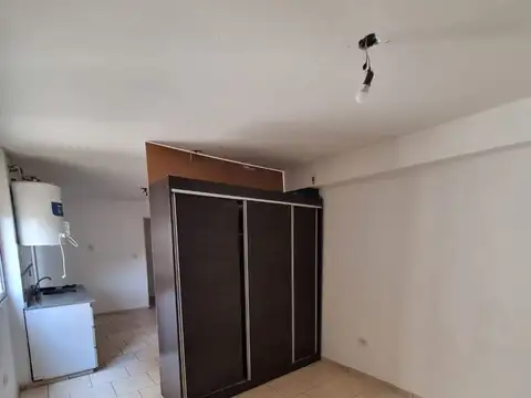 ALQUILER SANTOS LUGARES MONO AMBIENTE DIVIDIDO 