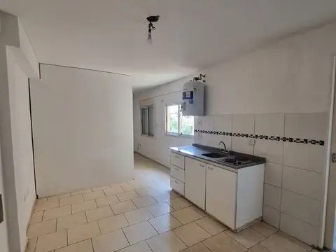 Gdor M Bermudez 4200, Piso 2