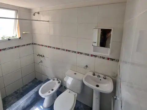 Gdor M Bermudez 4200, Piso 2