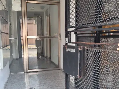 Gdor M Bermudez 4200, Piso 2