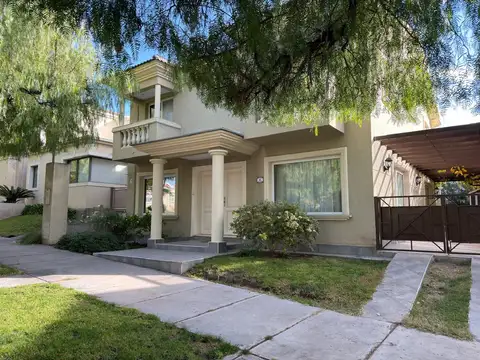 Casa en Venta de 4 dormitorios