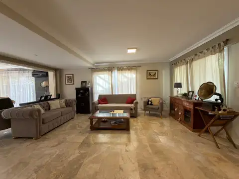 Casa en Venta en Mendoza, USD 315.000