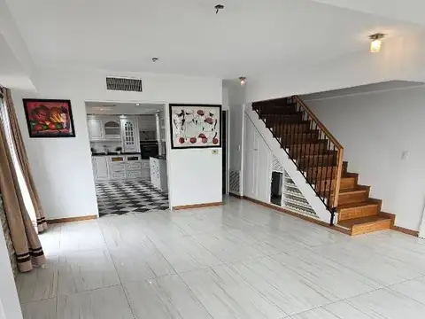 Departamento 4 ambientes con 3 baños