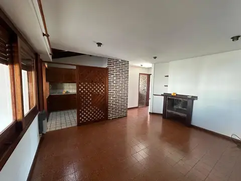 Campichuelo 560 , Piso 1