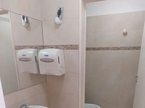 Local en Alquiler en Valentin Alsina, $ 2.500.000