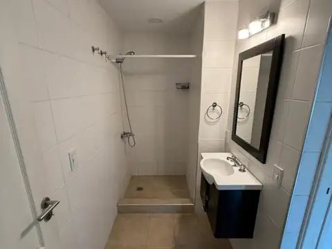 Casa 5 ambientes con 4 baños