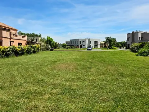 Barrio Los Robles, Haras Santa Maria