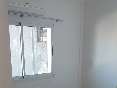 Departamento en Alquiler en Crucesita, $ 550.000