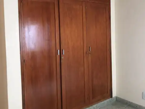 Casa en Alquiler en Barrio Pelufo, $ 850.000