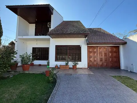 Casa en Venta con 1 cochera