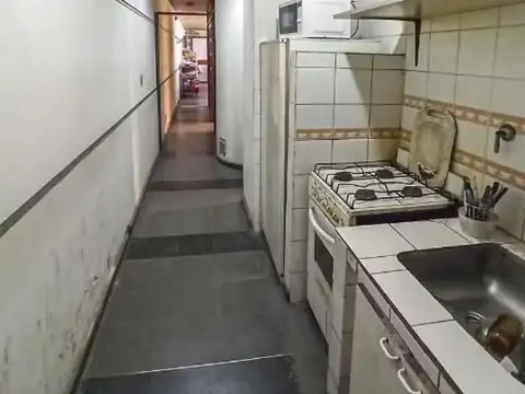 Venta Galpon Bv Oroño y Amenabar