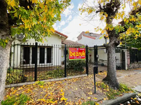 Casa 4 ambientes en venta en Martinez