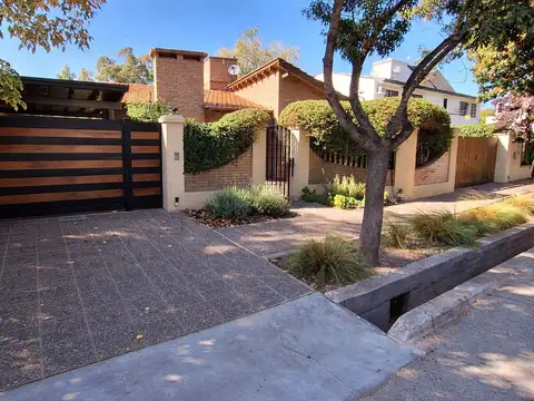 Casa en Venta en Chacras de Coria, USD 270.000