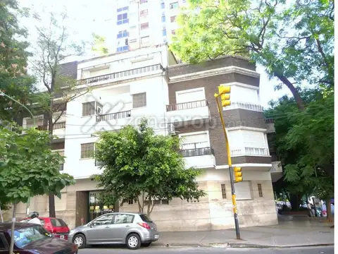 DEPARTAMENTO EN VENTA EN BELGRANO CON BALCÓN AL FRENTE.