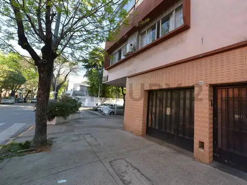 Emilio Mitre 1600 , Piso 0