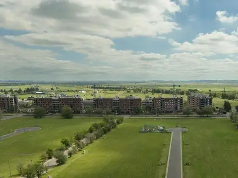 Venta terreno en Fisherton