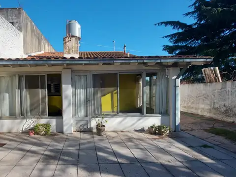 Casa en Venta con 5 cocheras