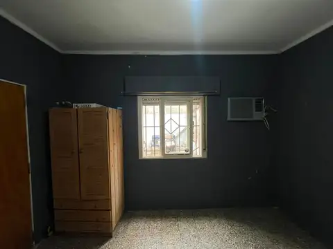 SE VENDE LOCAL + CASA