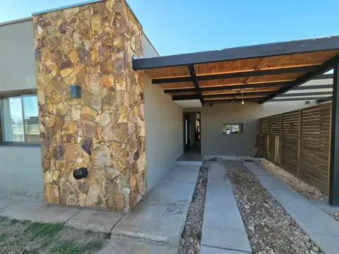CASA B° PRIVADO MAIPÚ 2 DORMITORIOS