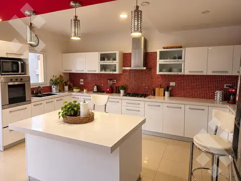 Casa en Venta en Plottier, USD 200.000