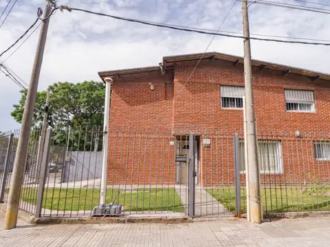 Andrés Lamas 3700