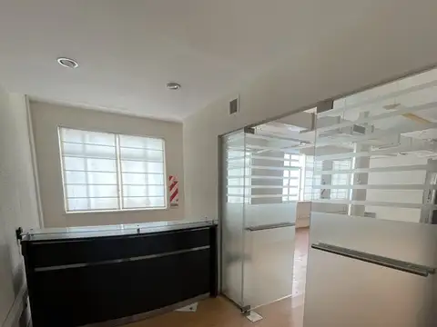 Oficina en Alquiler en San Nicolás, $ 400.000