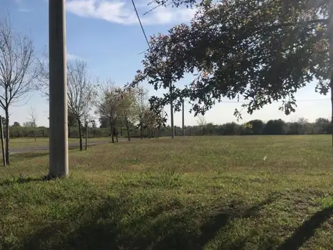 VENTA TERRENO - LAS CASUARINAS Barrio privado.