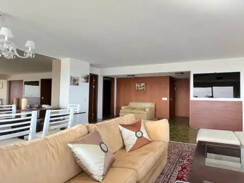 Departamento en Venta de 5 ambientes