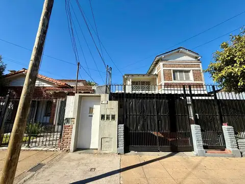 PH 3 AMBIENTES IMPECABLE | TERRAZA | MUY LUMINOSO | CASEROS