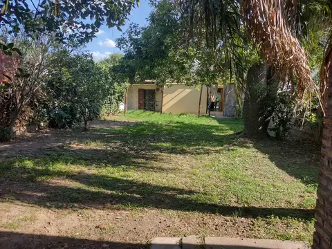 Calle Domingo Candía al 3200