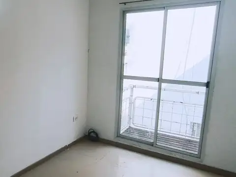 RECONQUISTA 1300, Piso 1