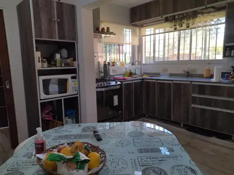 Casa - Barrio Parque Leloir