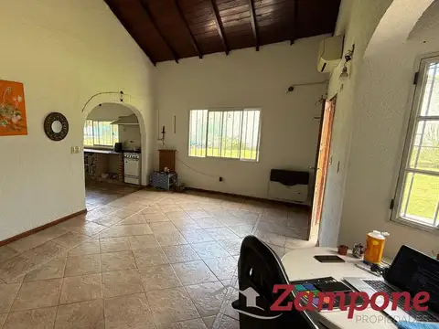 Casa 3 ambientes con 1 baño