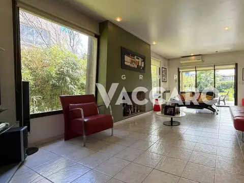 Casa 5 ambientes con 3 baños