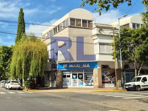 Casas con Locales
