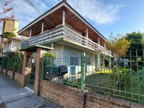 Avenida 4 entre Paseo 111 y 112