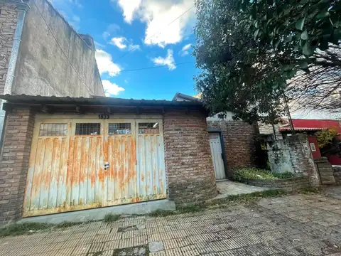 Castelar sur lote lote de terreno con casa a demoler