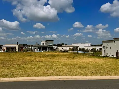 OPORTUNIDAD en Barrio San Sebastián - ÁREA 13 BIS