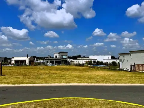 OPORTUNIDAD en Barrio San Sebastián - ÁREA 13 BIS