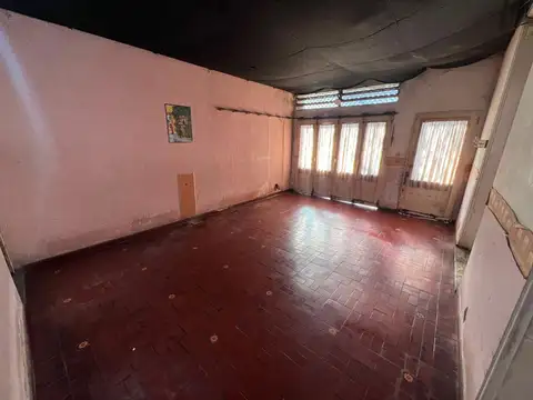 CASA A REFACCIONAR 4 AMBIENTES EN AGRONOMIA