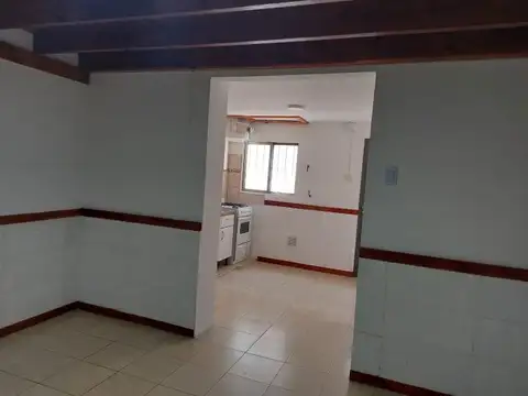 Depto Tipo Casa en Alquiler de 2 ambientes