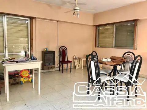 Depto Tipo Casa en Venta al Este