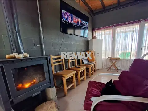 VENTA DE CASA EN CHOCON MEDIO- ETAPA TERRAZAS
