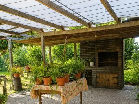 Casa 3 ambientes con 1 baño